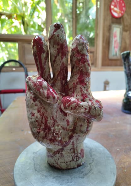 Three Finger Salute